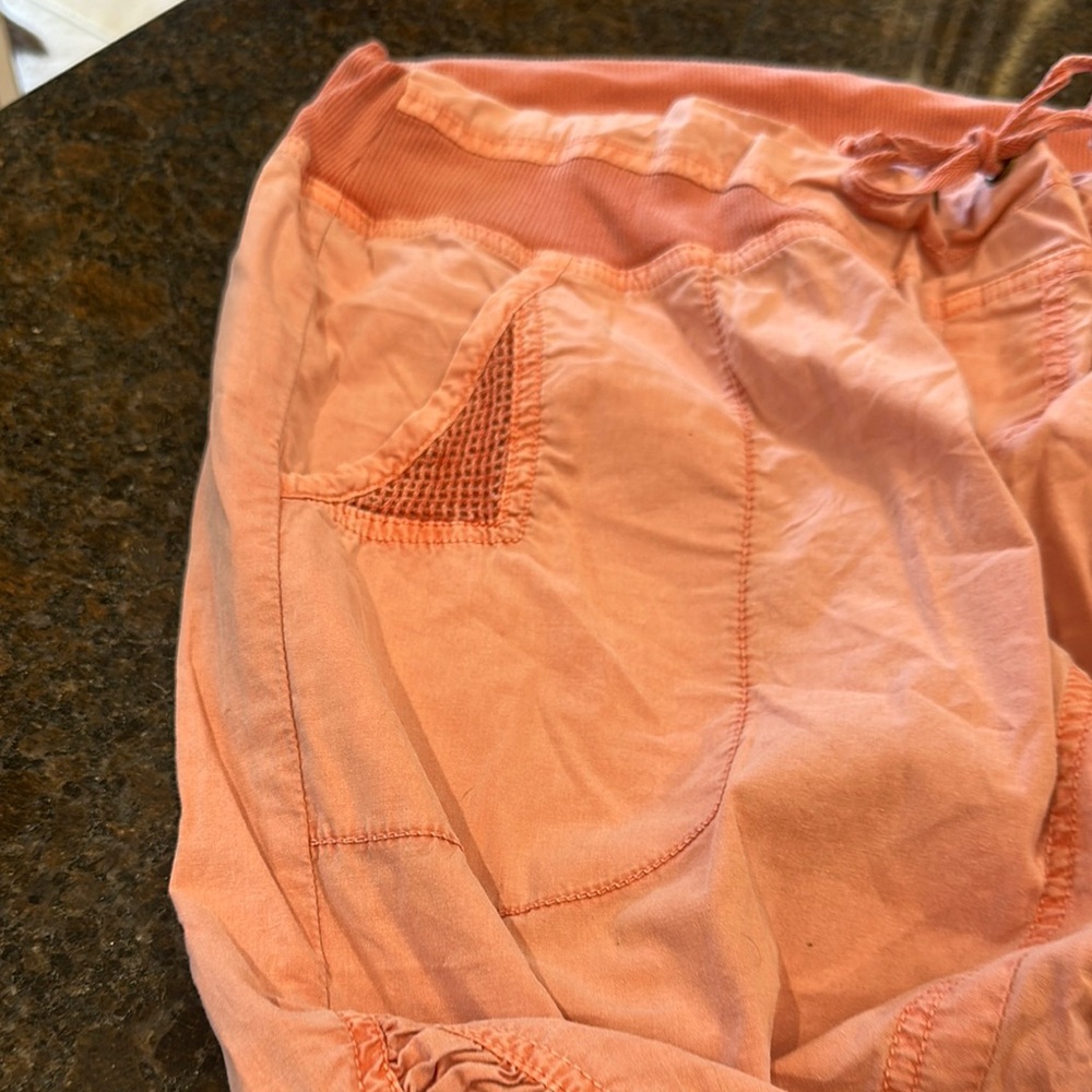 Pink Ruffled Pants - Picture 3 of 5